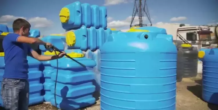 عزل الخزانات العلوية من حرارة الشمس 